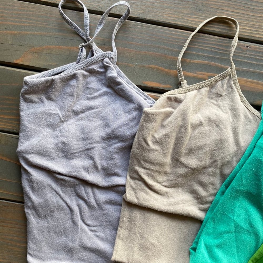 SOLD Set of 4 Layering Camisole Tank Tops sz M - Picture 2 of 7